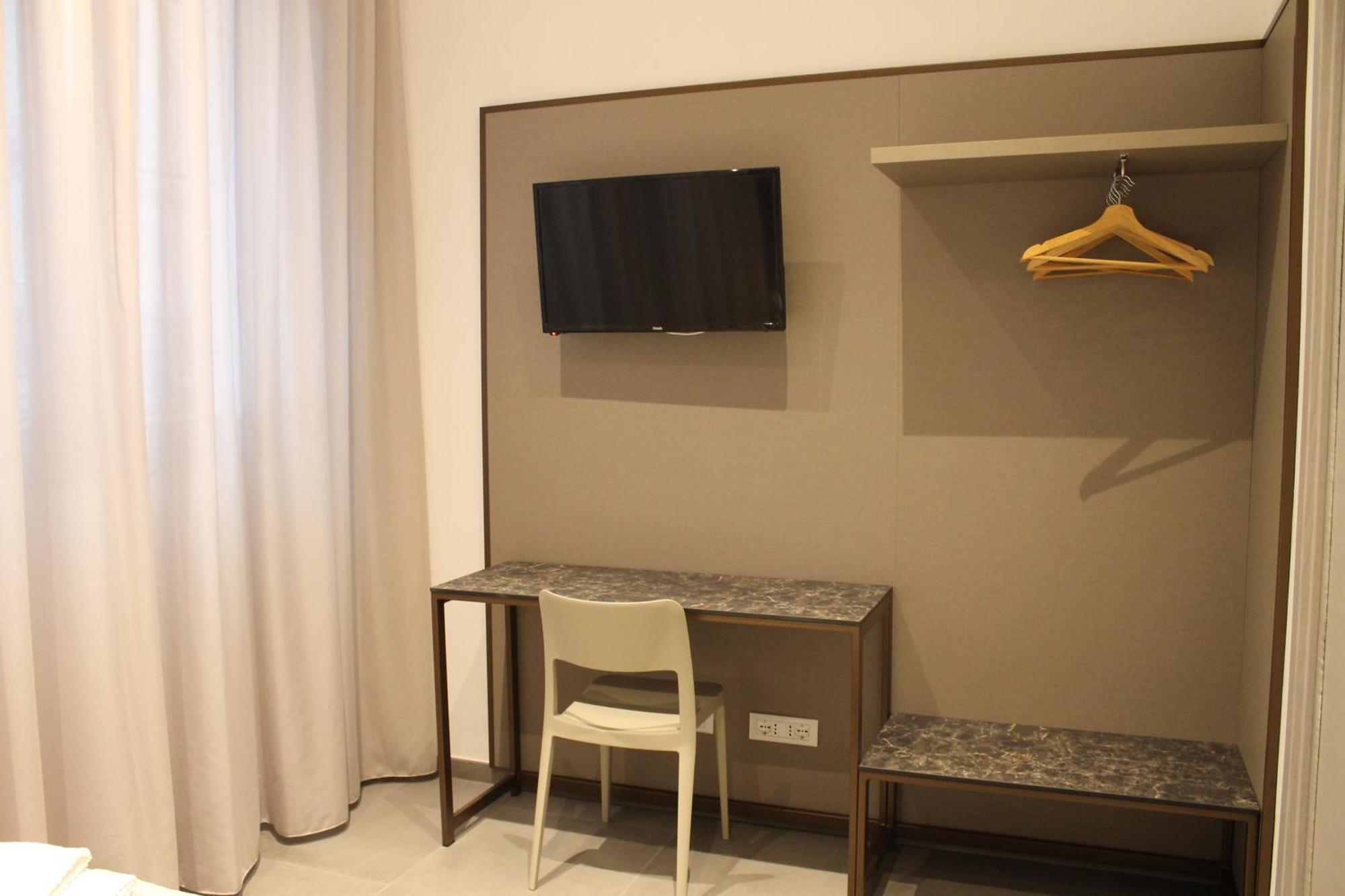 Apartment Miki - Mauro Macchi 91 Milán Exteriér fotografie